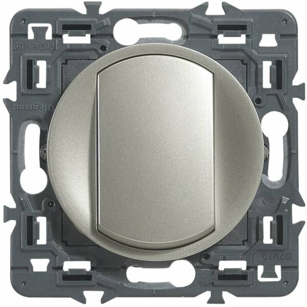 Legrand - Interrupteur ou va-et-vient doigt large Céliane Soft 10A - Titane avec support